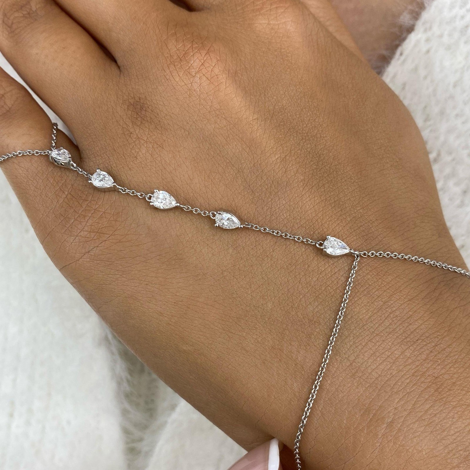 0.9ct TCW Pear Hand Chain Bracelet 14K Solid Gold Lab-grown Diamond F/VS1 GGL