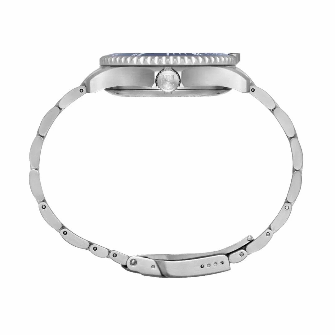 Luminox Diver Automatic Blue Dial/Bezel Steel Bracelet Day/Date XS.0924