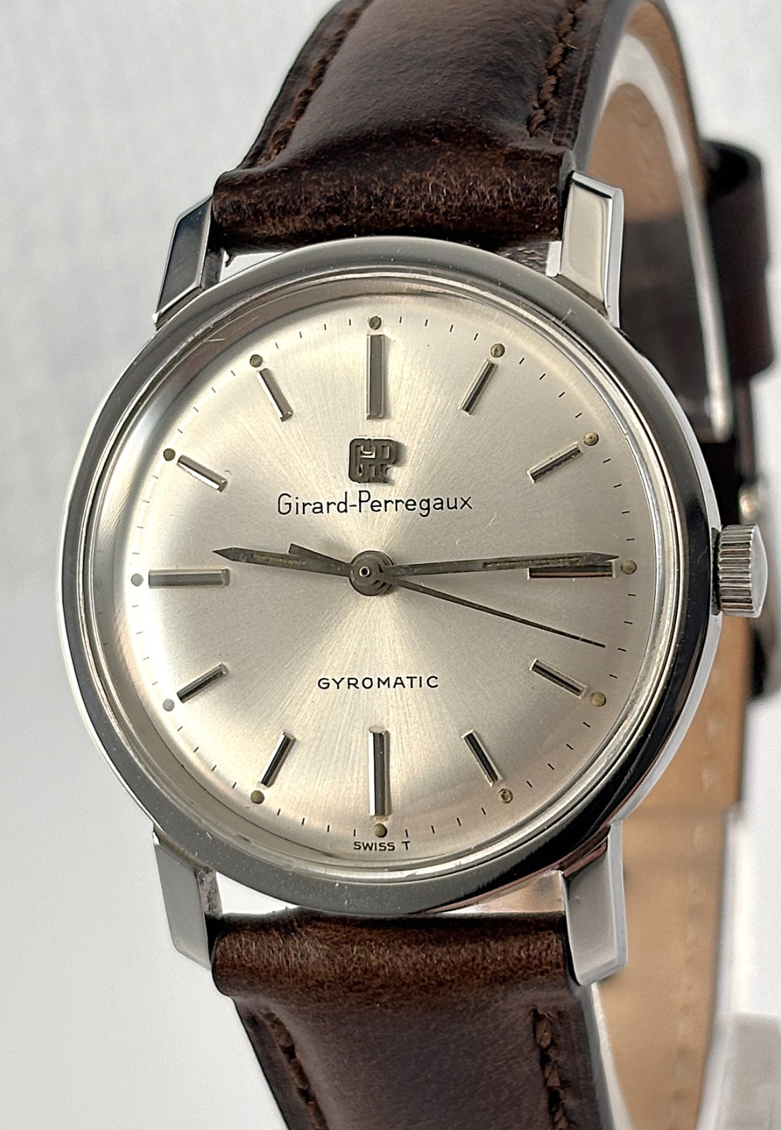 Vintage Girard-Perregaux Gyromatic Stainless Steel Auto Mens Watch 17J 1970
