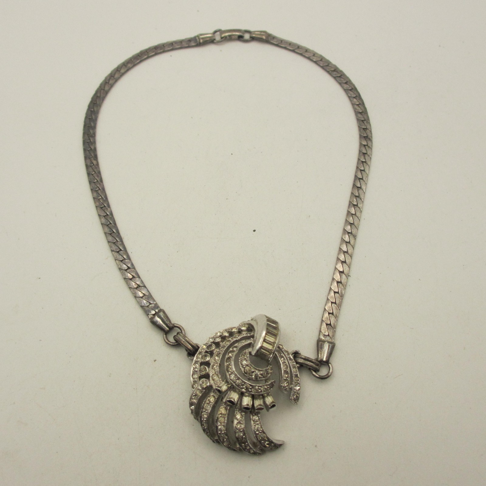 Vintage Art Deco Revival Necklace Pendant Snake Chain Spray Swirl 15 Inch