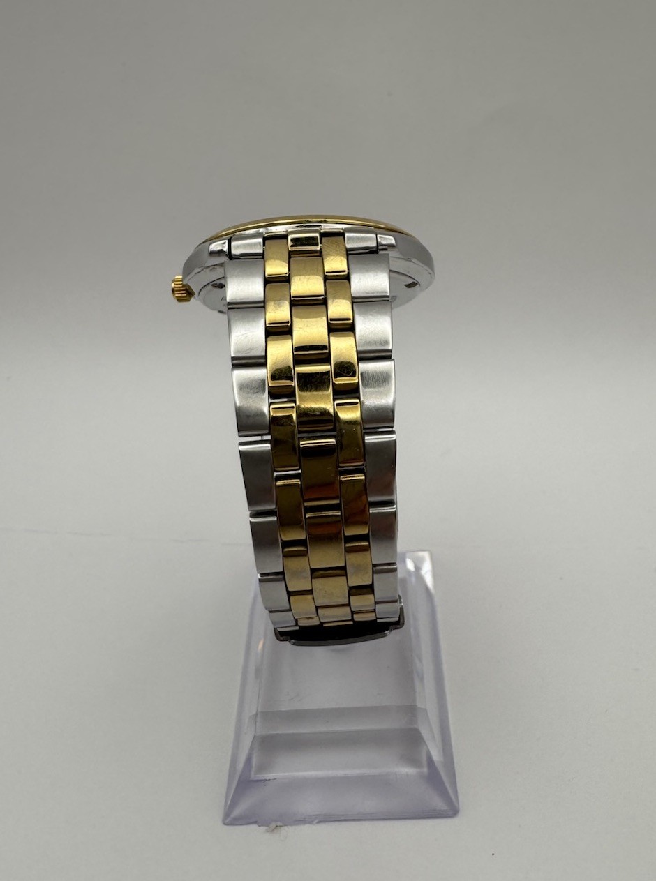 1998 Vintage Seiko Quartz Day-Date Two-Tone Men’s Watch – Seiko 7N43 Movement