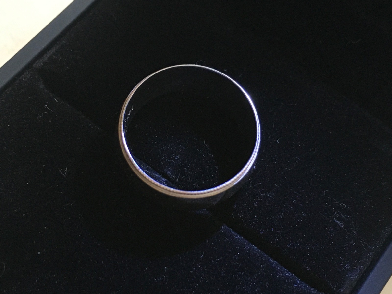 VINTGE ESTATE APROX 8 mm TALL WIDE STAMPED 14k WG BAND RING SZ 4.75 APPROX 4g