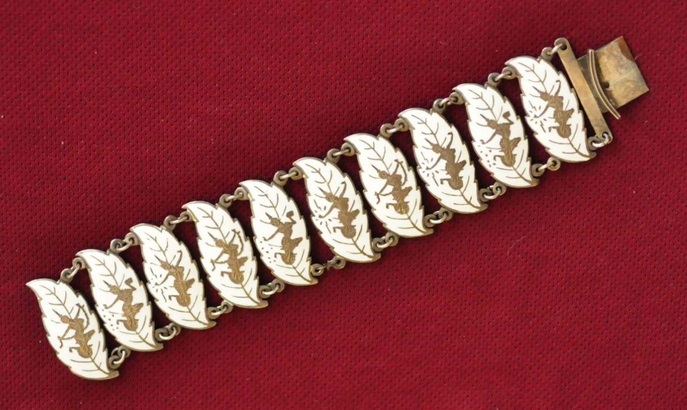 Siam Sterling Niello Bracelet – 40g, 7″, Dancer Panels, Vintage Rare in White