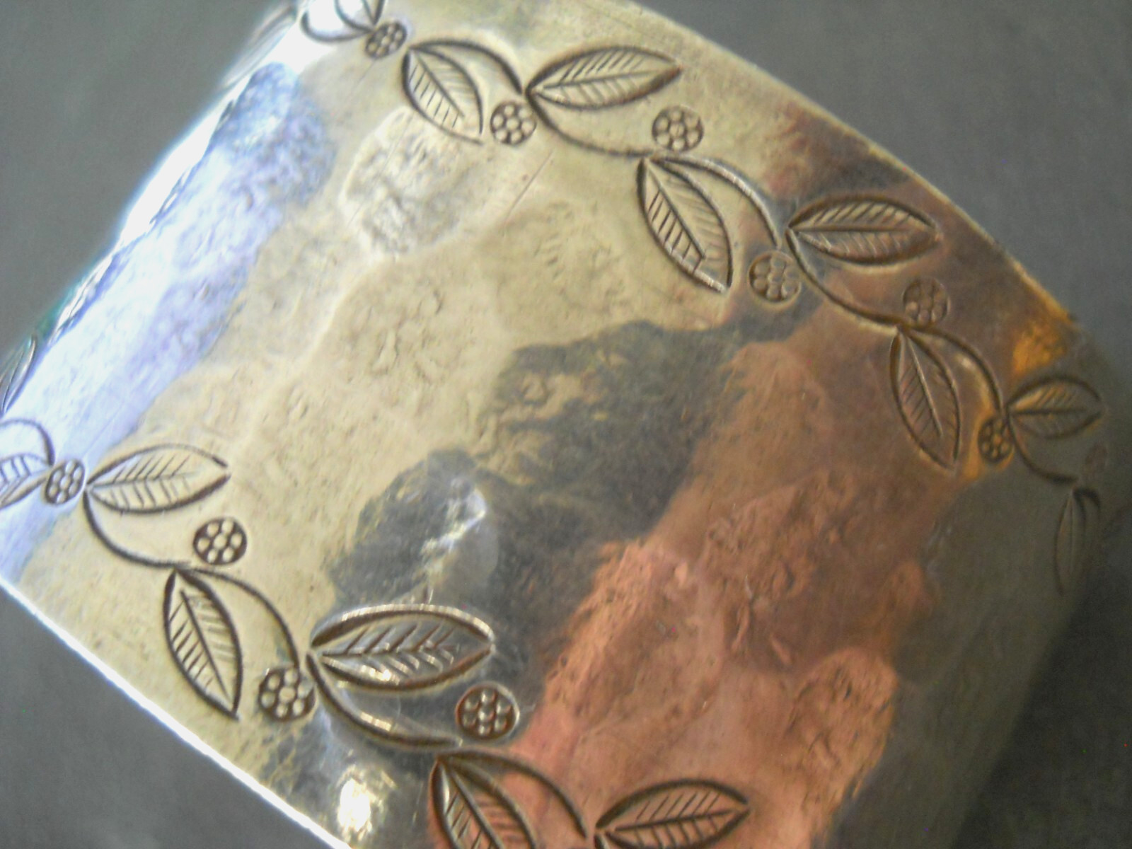 HEAVY Southwestern Hammered Sterling Silver Vine Engraved Cuff Bracelet 104g!!