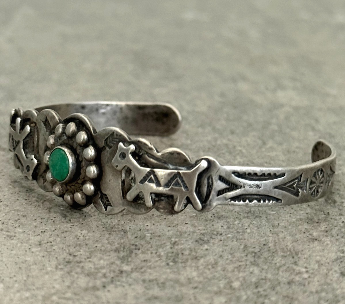 Vintage FRED HARVEY ERA Navajo Turquoise DOG HORSE Sterling Bracelet 6.7 in