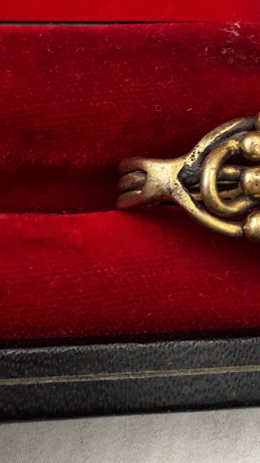 Mid-century modern, circa 1960s–1970s, Brutalist brass ring Size 6