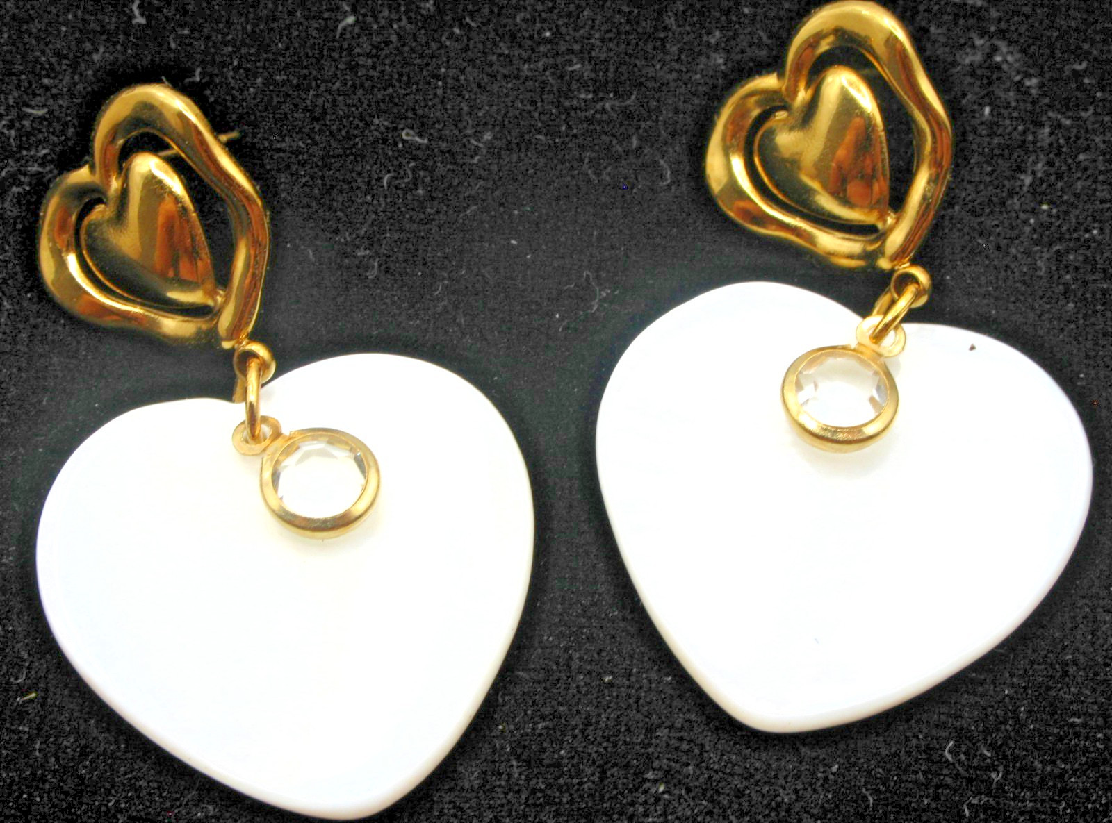 Opulent Luminous Shell Look Heart Dangle 18K Gold PVD Stainless Steel Earrings