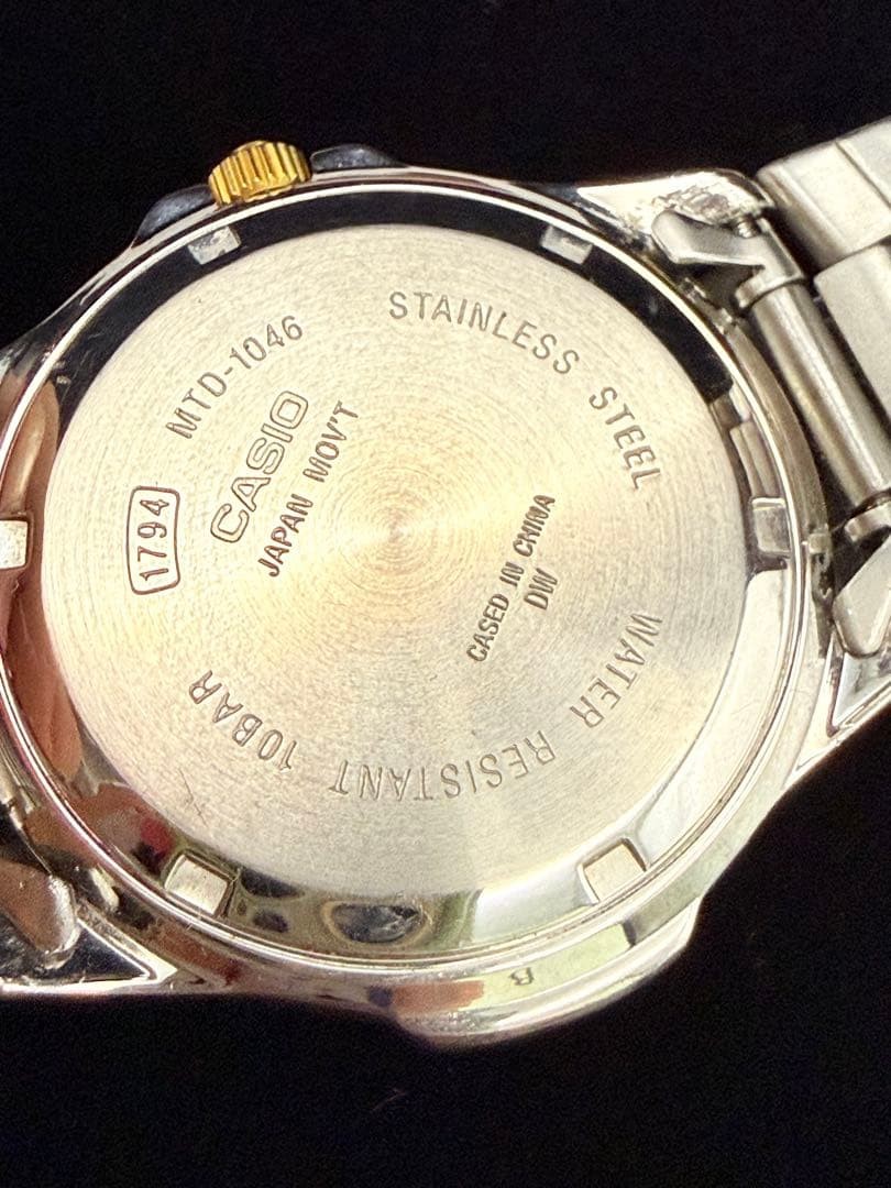 CASIO MTD-1046 10BAR Water Resistant Quartz Watch with Date Display M67
