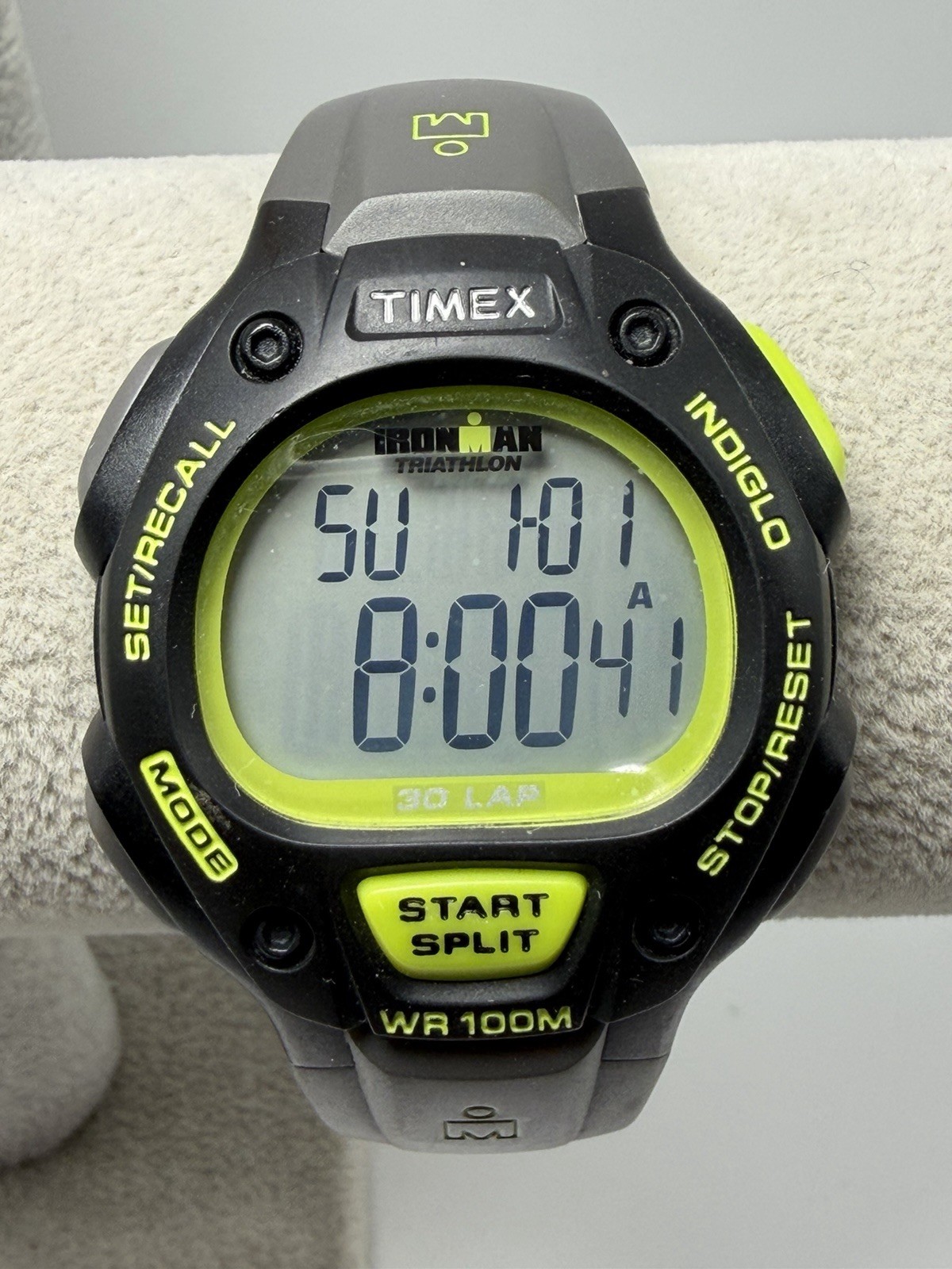 Timex 170 Mens Watch New Battery Black 2013 38MM 8.5″ 30 Lap Digital