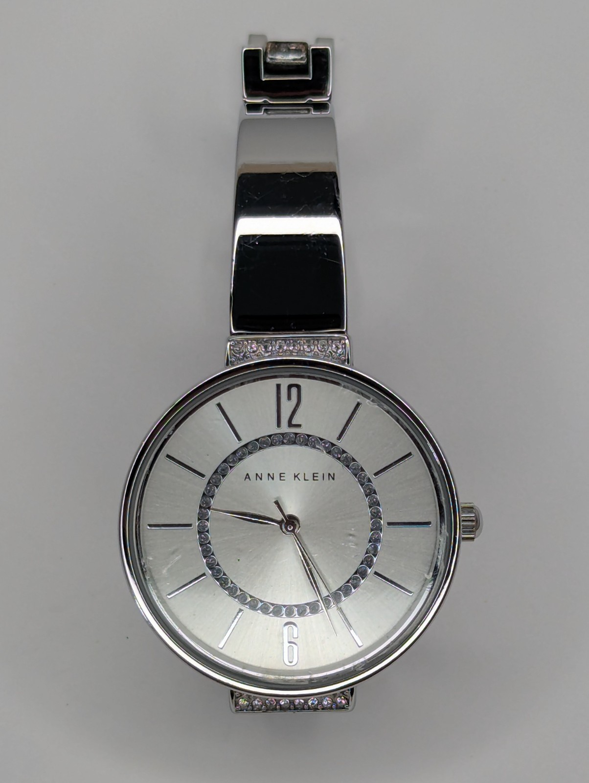 Anne Klein. Women’s quartz wristwatch. Working. New battery (Maxell, Japan)