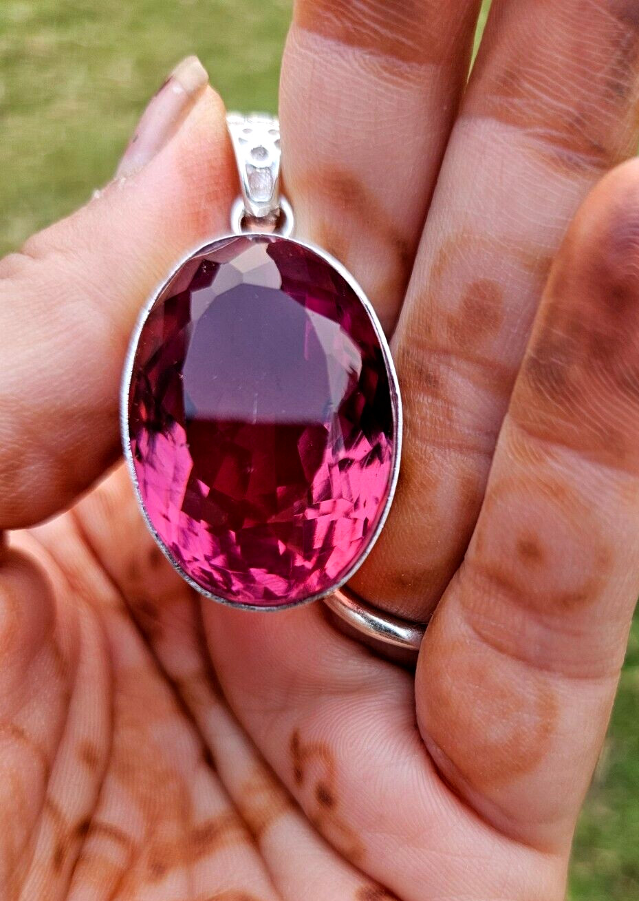 92.8 CT+ Certified Oval Natural Zultanite 7 Color Pendant 925 Silver Jewelry