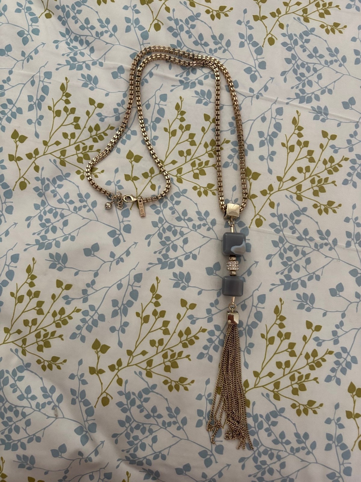 30″ White House Black Market Crystal/Gray Agate Gold-T Box Chain Tassel Necklace