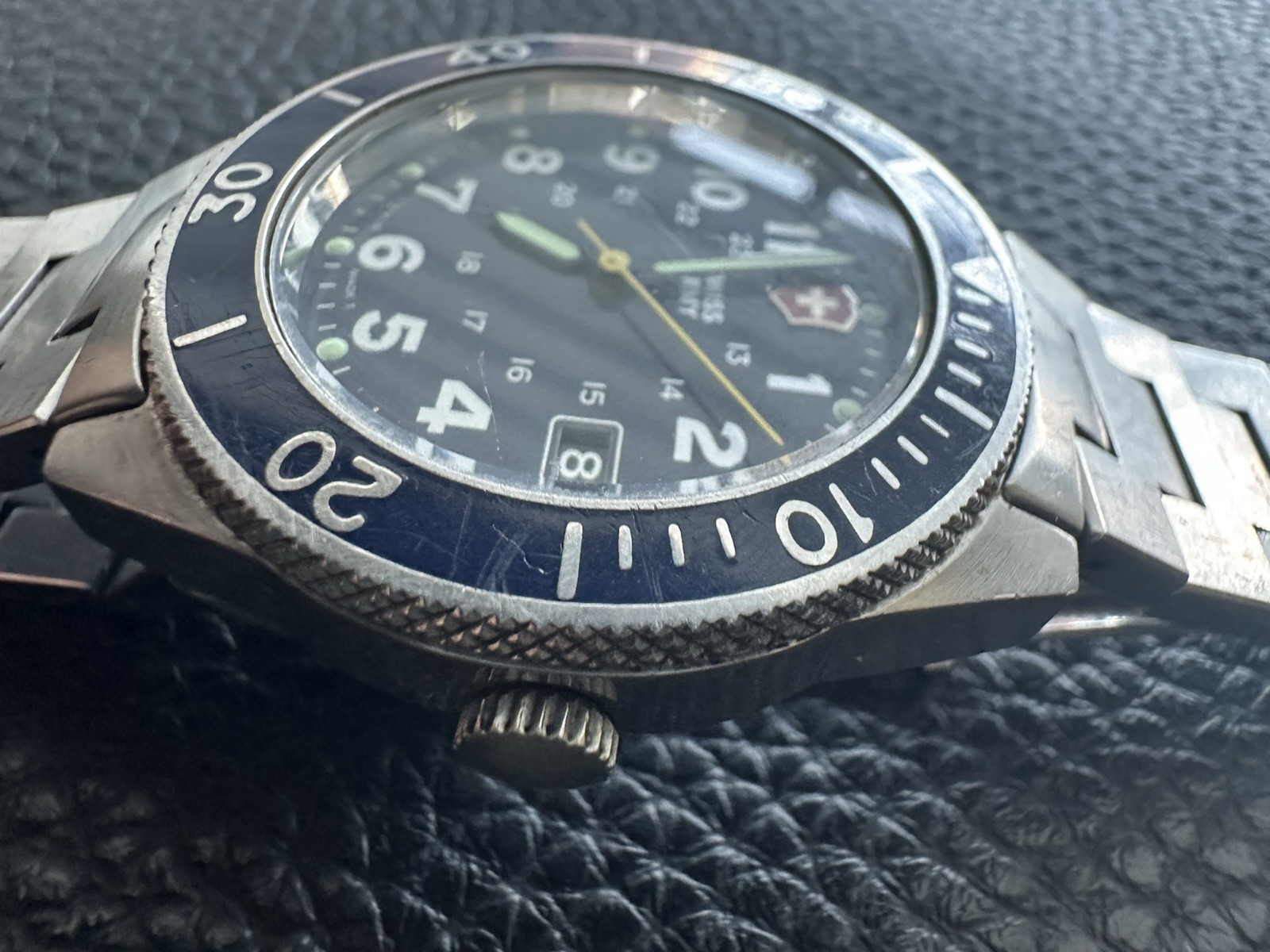 Victorinox Swiss Army Lancer 100 39mm Blue Dial Men’s Watch Rare