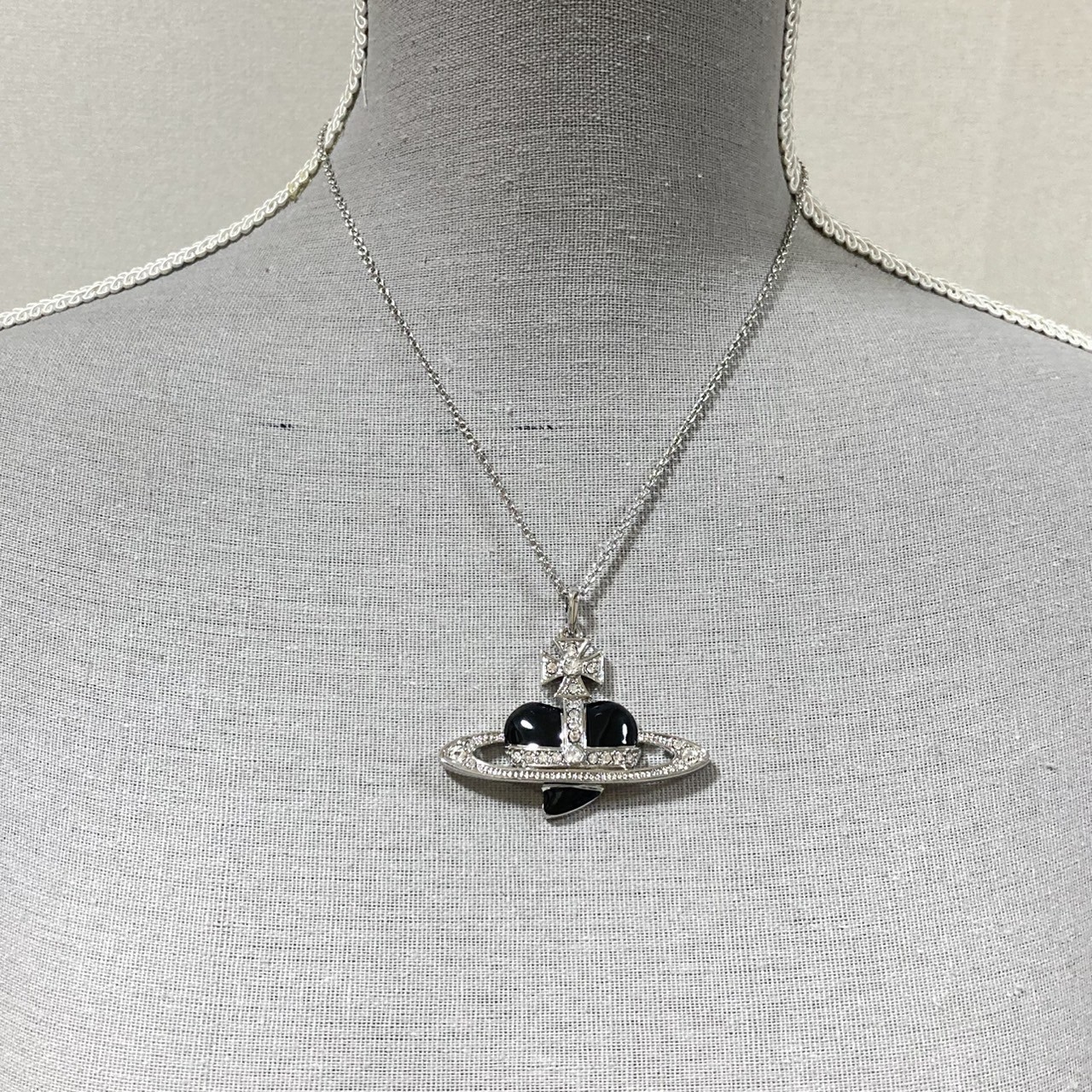 Vivienne Westwood Necklace large orb heart silver black T:4×6.5cm NO BOX