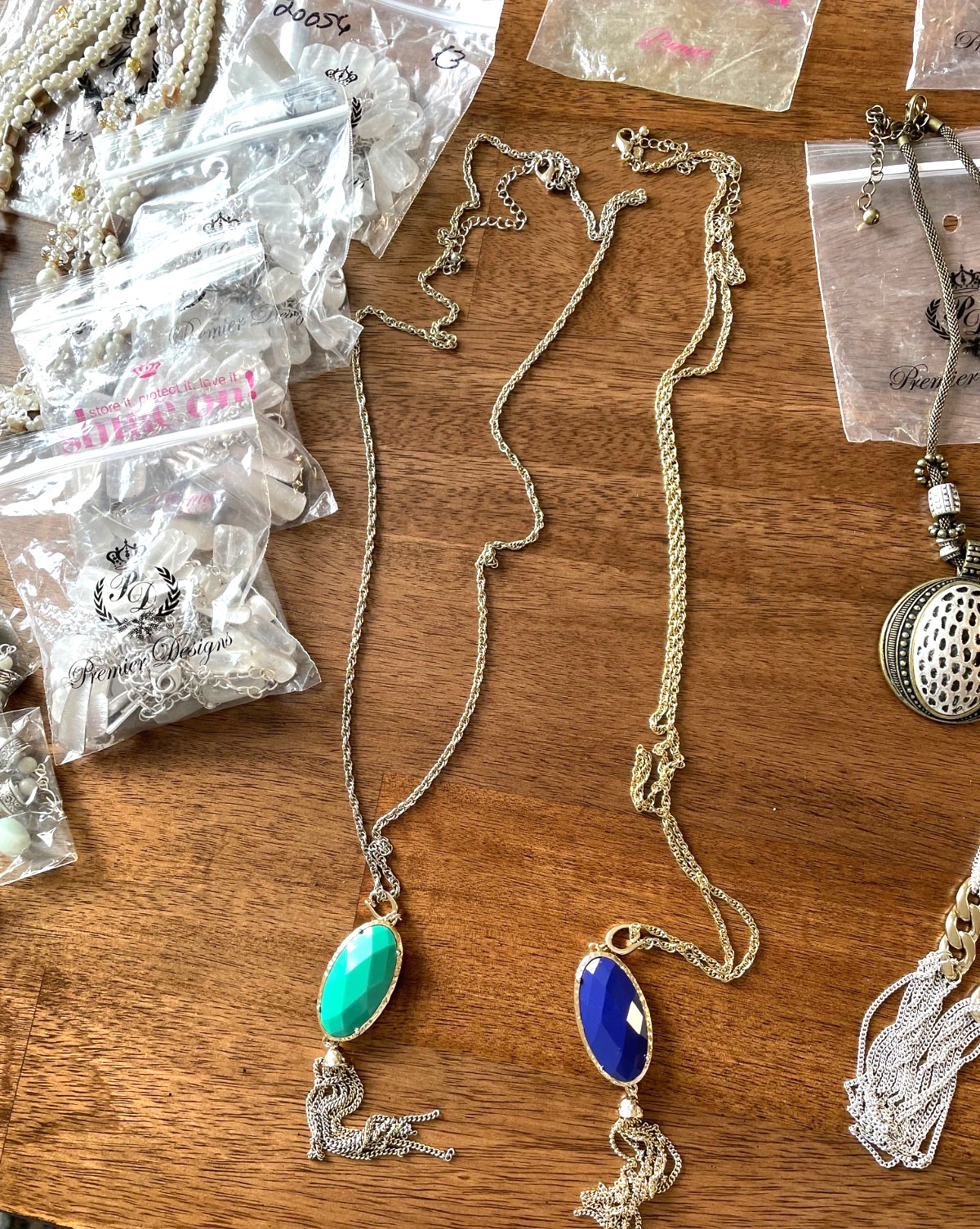 Premier Designs Jewelry Mixed Lot Bracelets, Necklaces, Earrings NEW OS 16 pcs