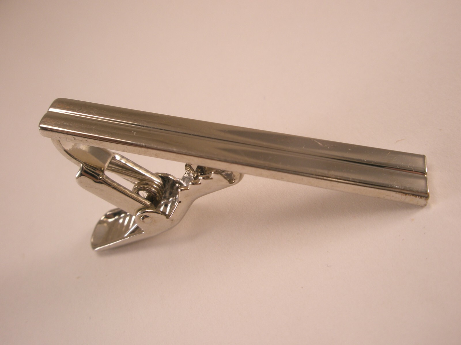 1-5/8″ Horizontal Split Silver Tone Vintage SMALL Tie Bar Clip simple basic