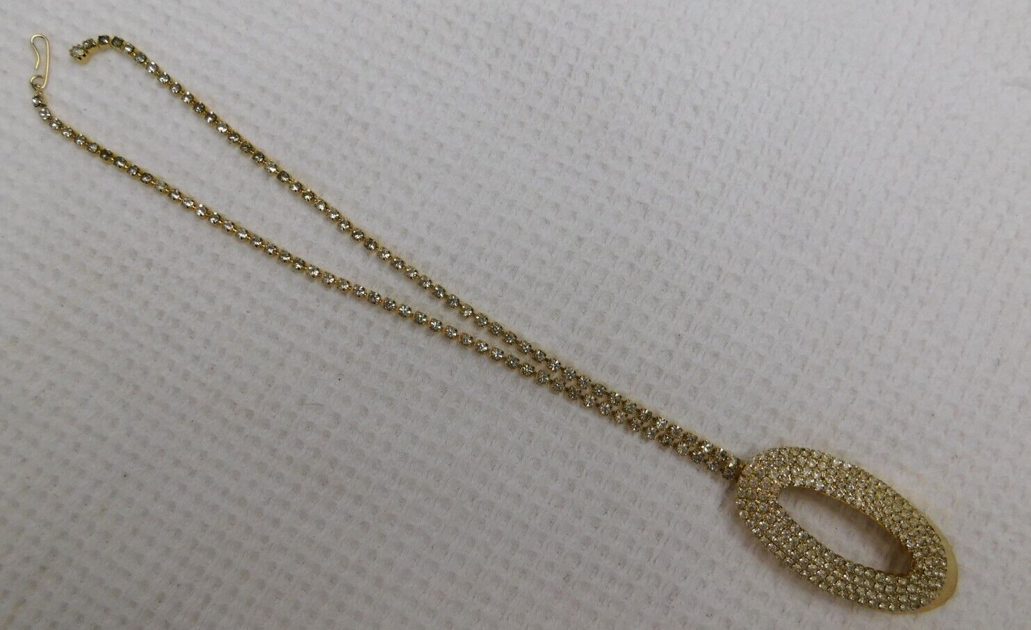 Vintage MCM Rhinestone Covered Necklace Oval Pendant Disco Era Gold Tone 18″