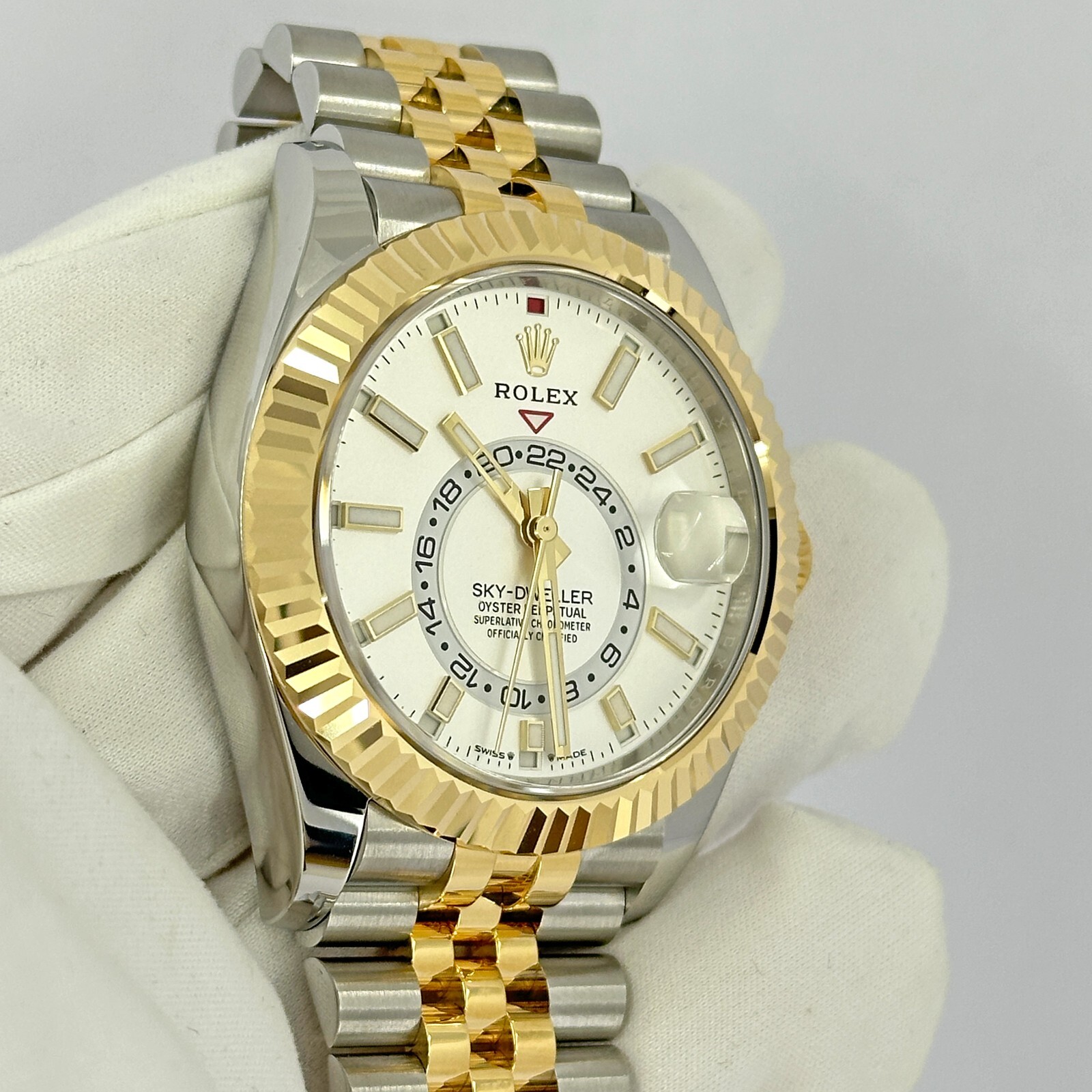 Rolex Sky-Dweller, Oystersteel, 18k Yellow Gold, Ref# 336933-0006, Unworn 2023