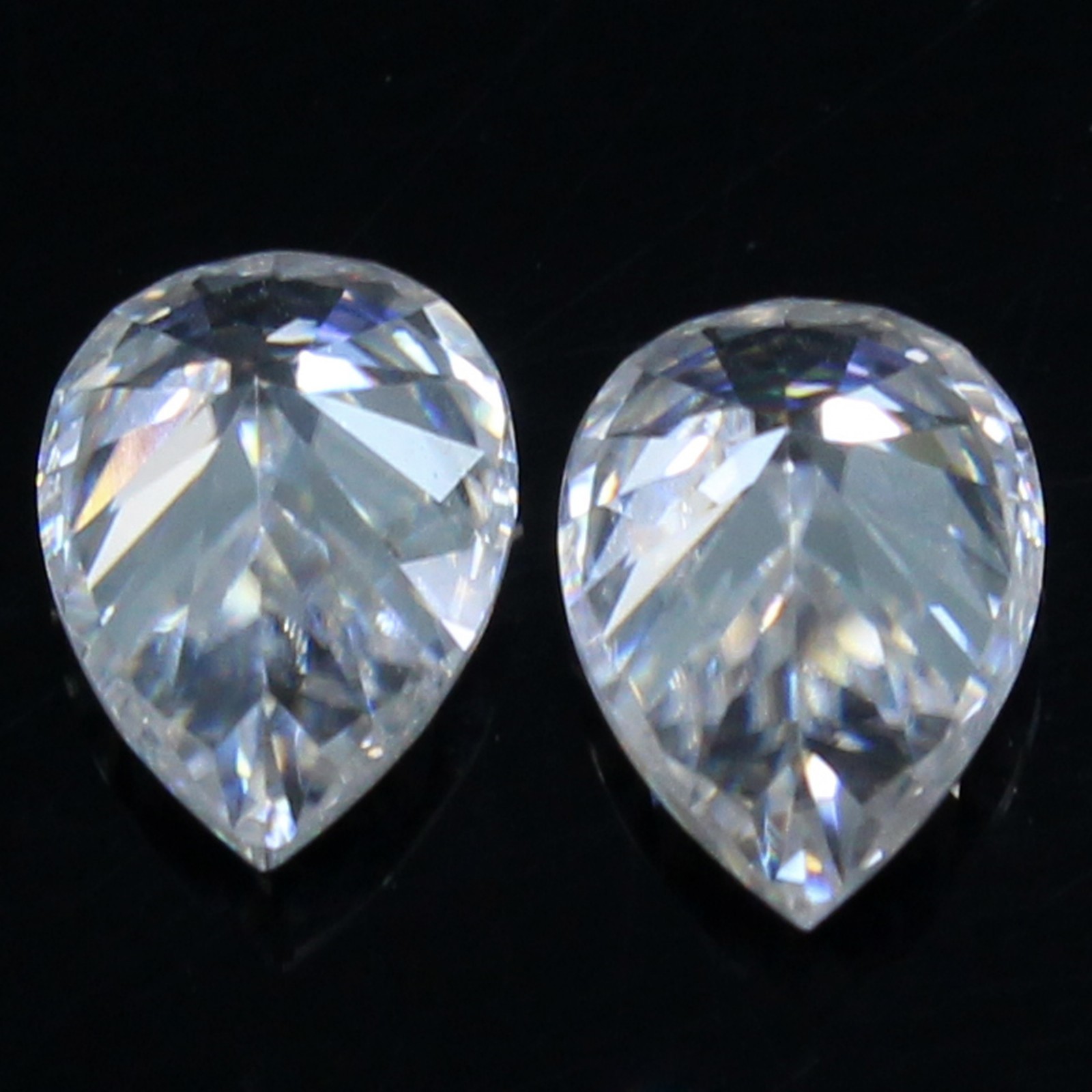 Natural Certified DE Color VVS1 Excellent Cut 2.5×4 MM Pear Pair White Diamond