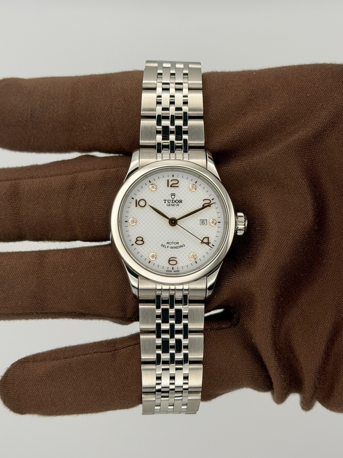 Tudor 1926 28mm M91350-0013 White Dial Steel Automatic Unworn Box Card