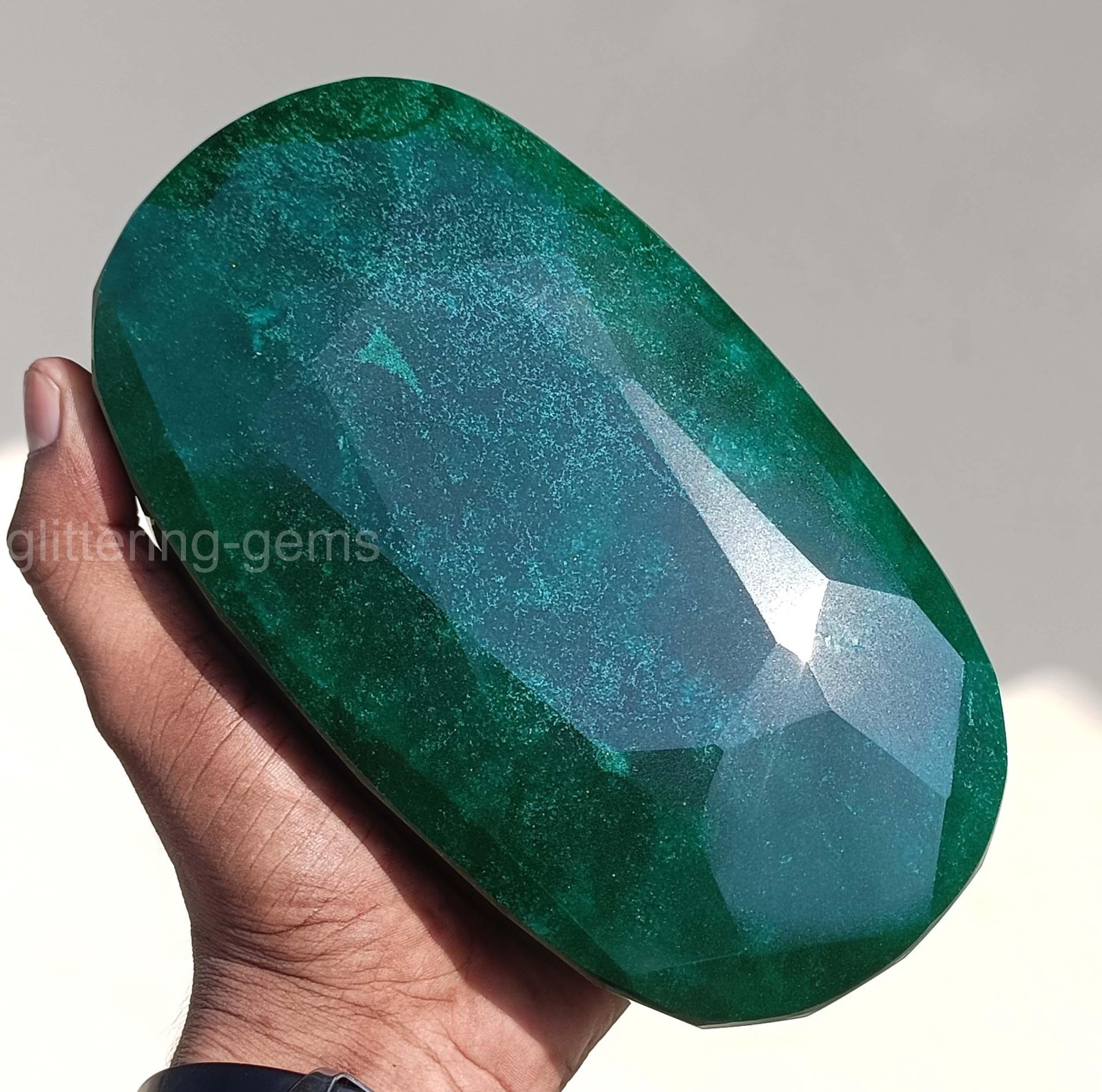 Massive 10,000 Ct Natural Emerald 2 kg Oval IGL Certified Gemstone 180×105 MM “D