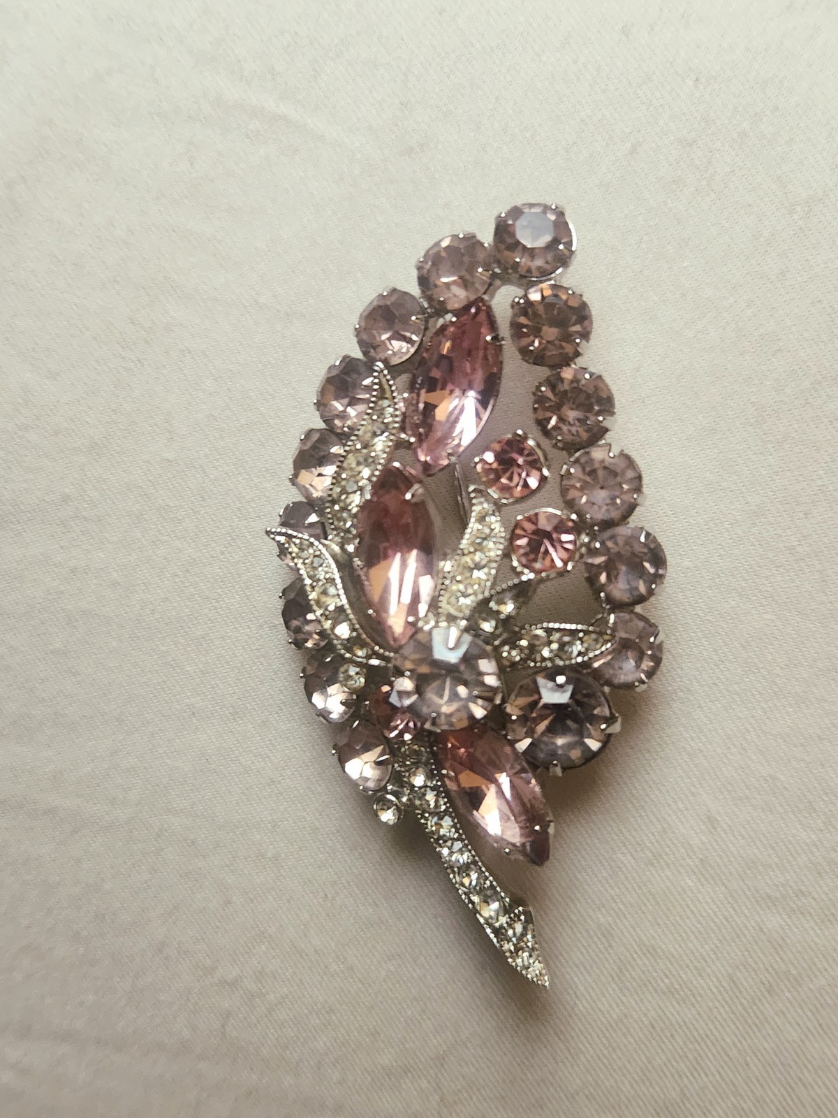 Vintage Eisenberg Ice Pink Rhinestone Leaf Brooch Signed