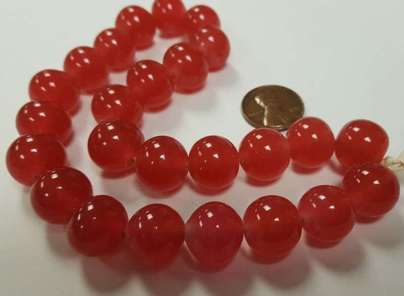 24 VINTAGE JAPANESE CHERRY BRAND GLASS DARK ROSE 14mm. SMOOTH ROUND BEADS 4608T