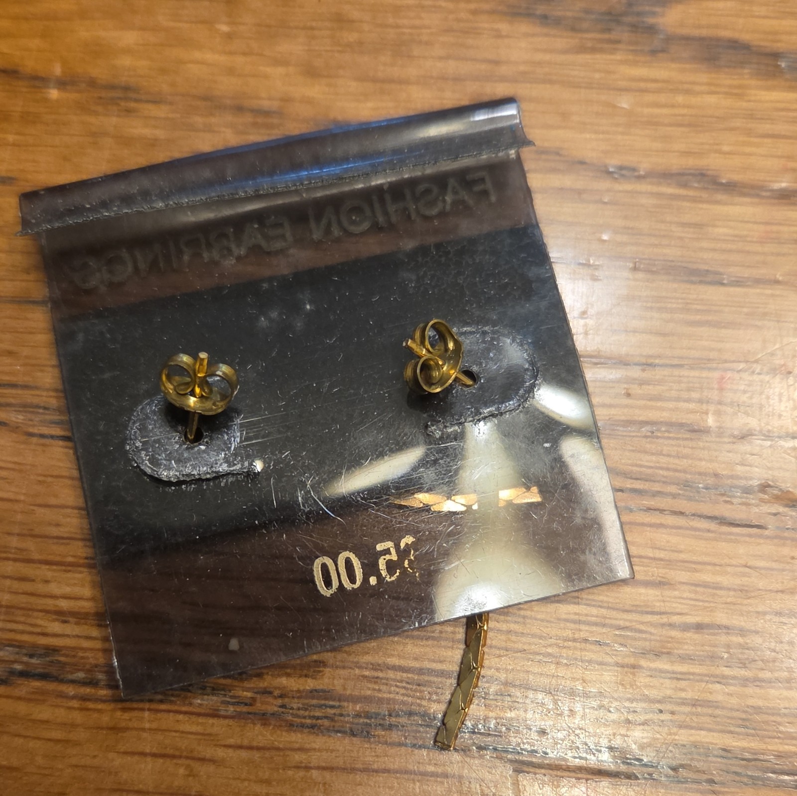 Gold Tone Twisted Bar Dangle Stud Earrings Butterfly Closure No Stone Metal (5)
