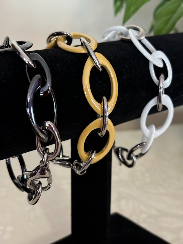 Beautiful 3 in Silver Tone Bracelets (8.5″) – Black, Yellow, White