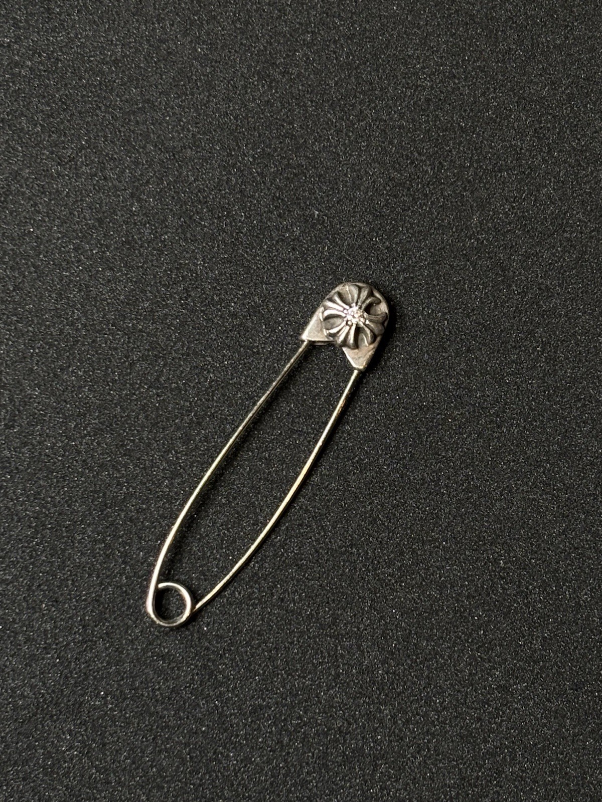 CHROME HEARTS STEARLING SILVER SAFETY PIN