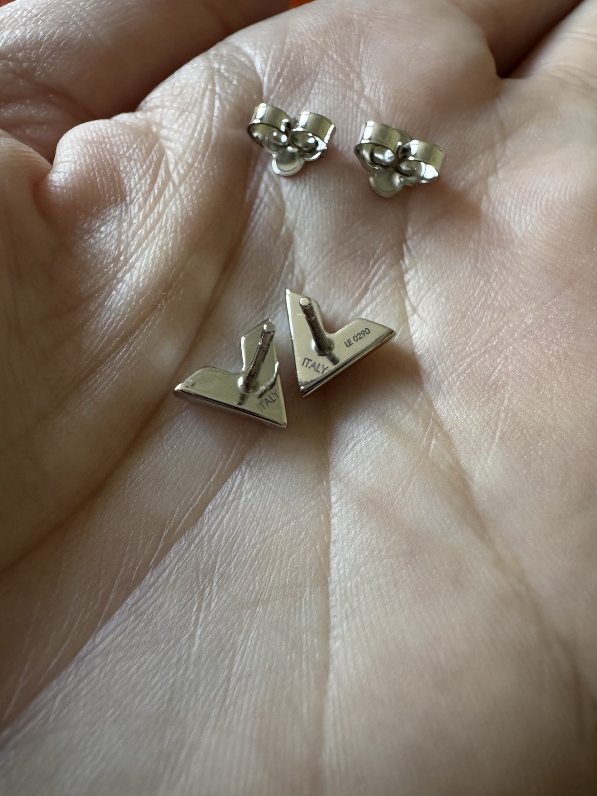 Louis Vuitton Essential V Stud Silver Earrings