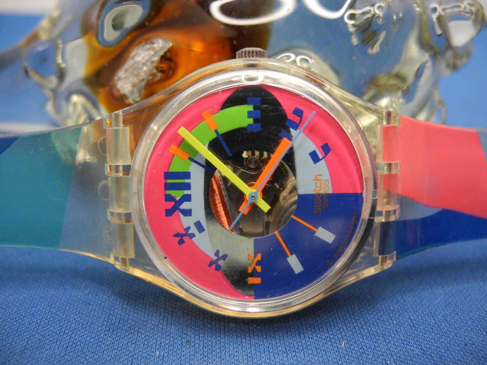 SWATCH WATCH GK153 “BEACH VOLLEY” 1992 ORIGINAL – NEW BATTERY,WORKS FINE.