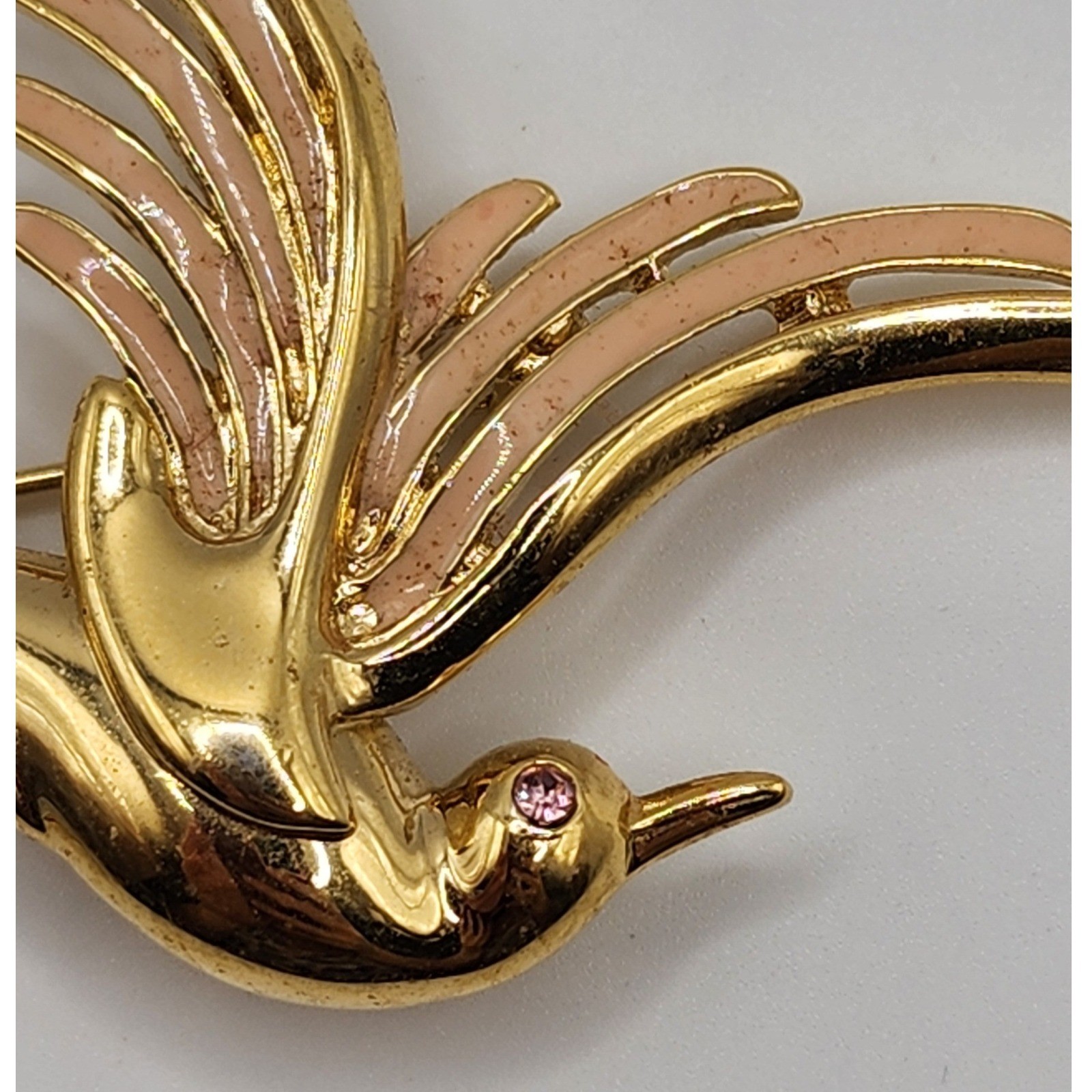 Vintage Trifari Bird of Paradise Brooch Gold Tone Pink Enamel Rhinestone Eye