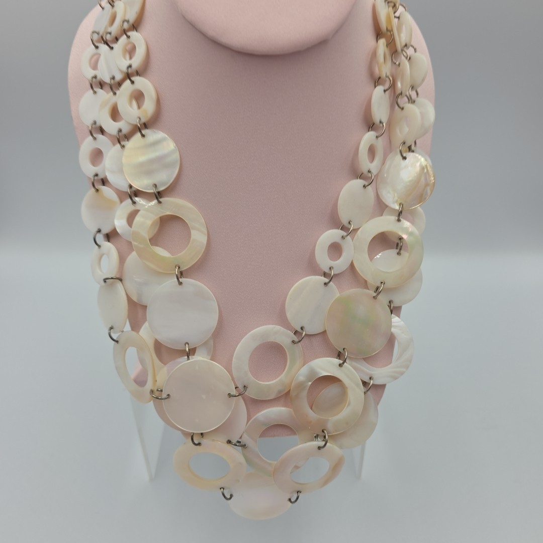 Coldwater Creek Mother Of Pearl Circles Statement Necklace Corded Approx 30″