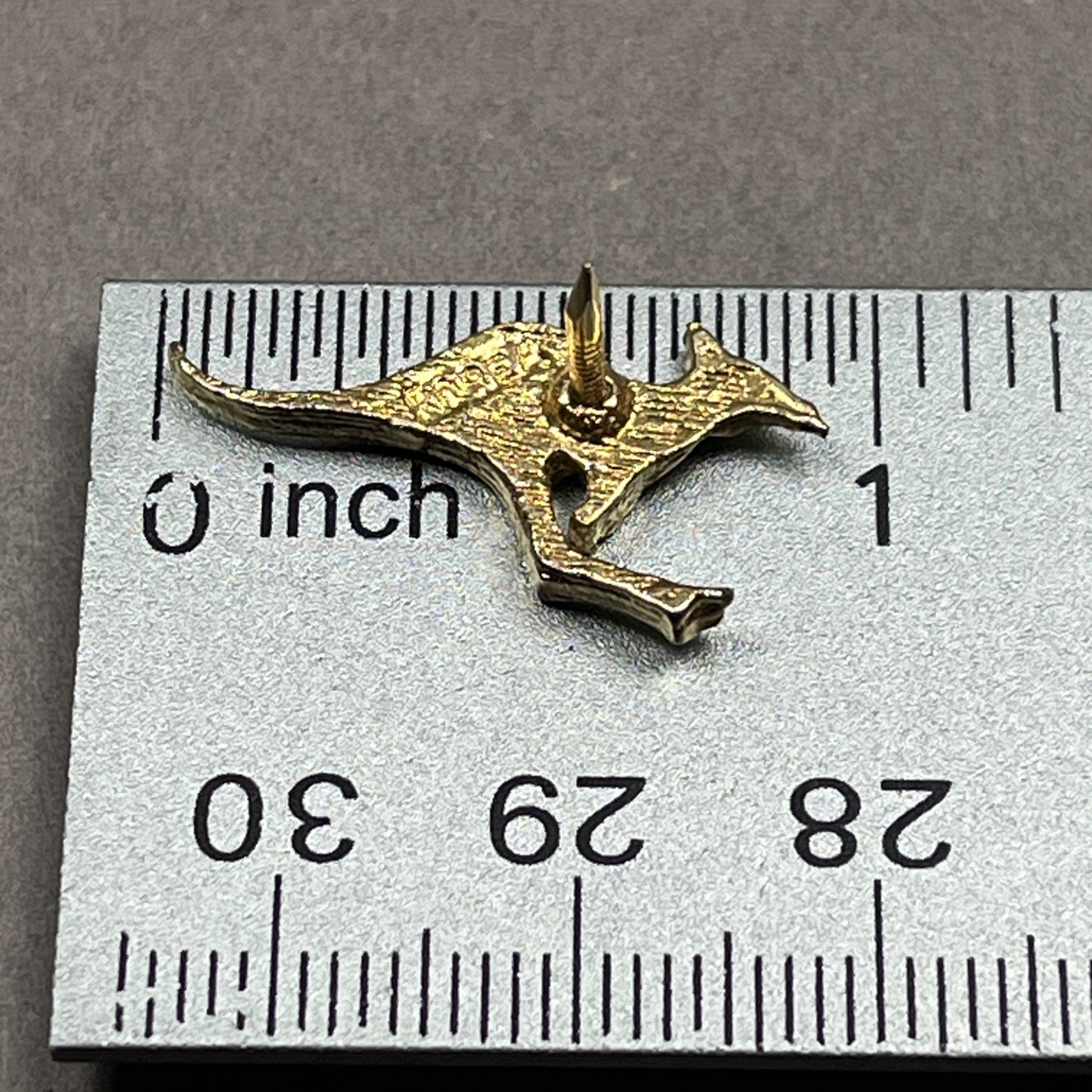 Vtg Gold Tone Kangaroo Lapel Hat Bag Jacket Pin Signed Korea