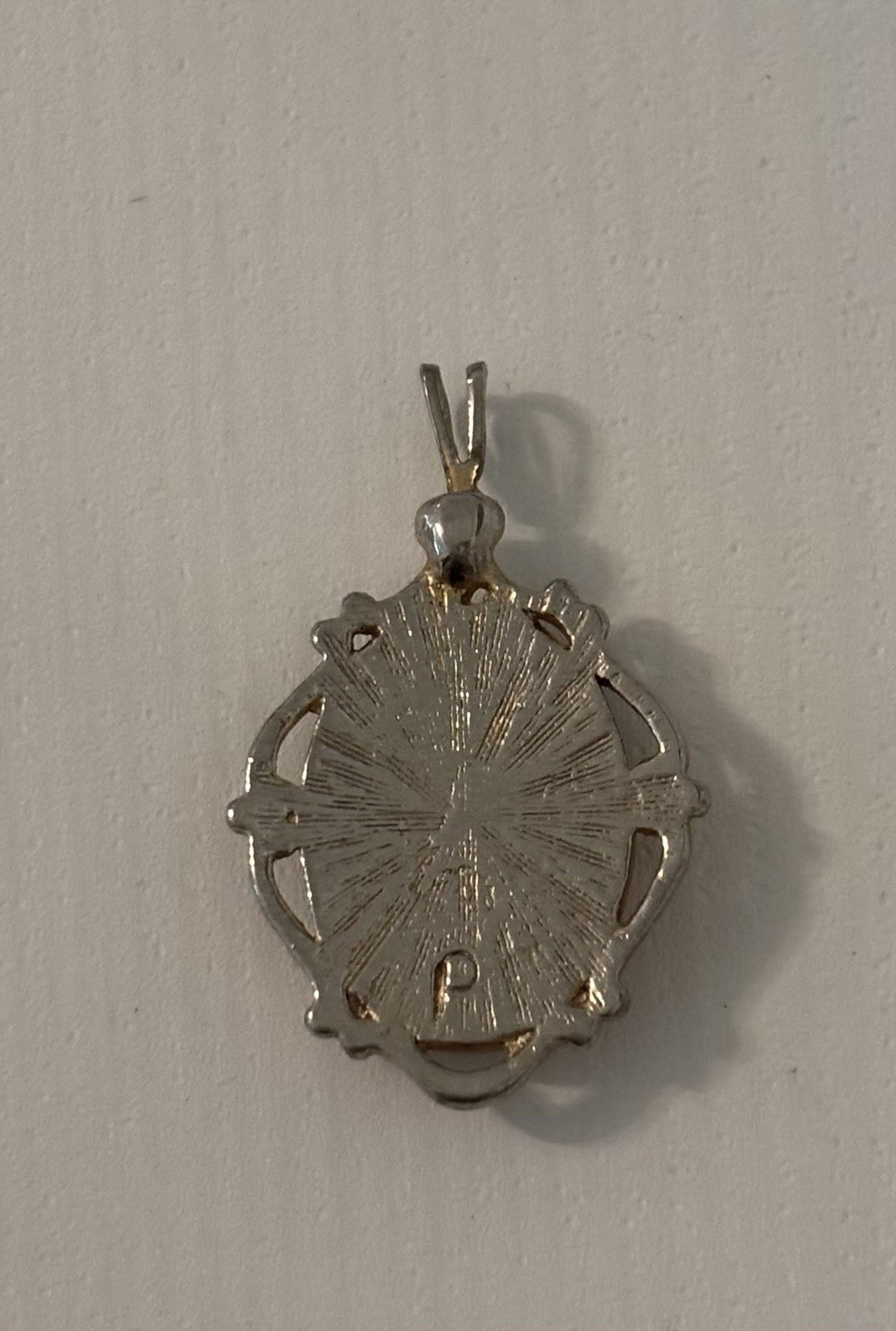Vintage Gold Tone Cameo Pendant Necklace marked P Carson Pirie Scott Nice