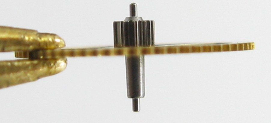 Elgin 3 rd. wheel short pivots Wristwatch / Watch Model DA 36 038 ORD. 13972