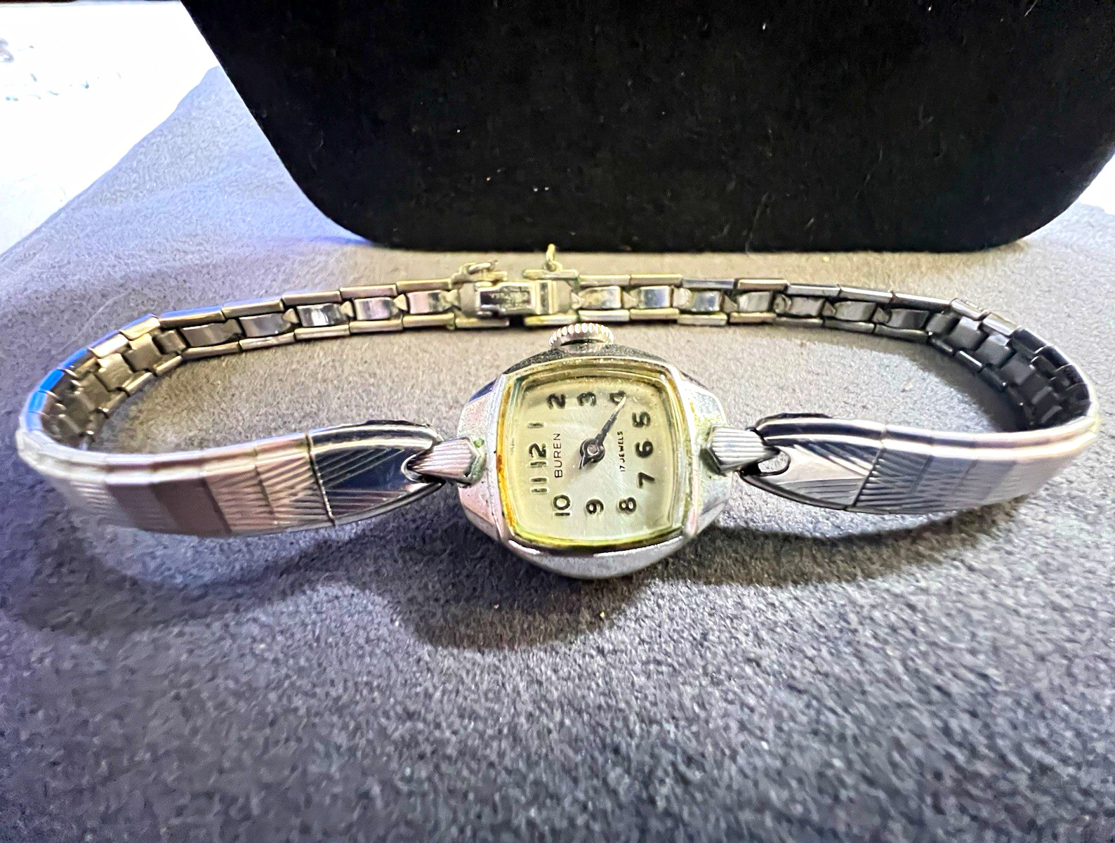 Elgin Vintage Mechanical Manual 7J Arabic White Dial Silver Metal Bracelet