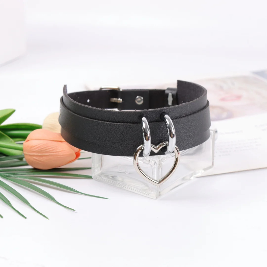 Punk Spike Metal Collar Girls Leather Choker Necklace for Women Gothic Belt