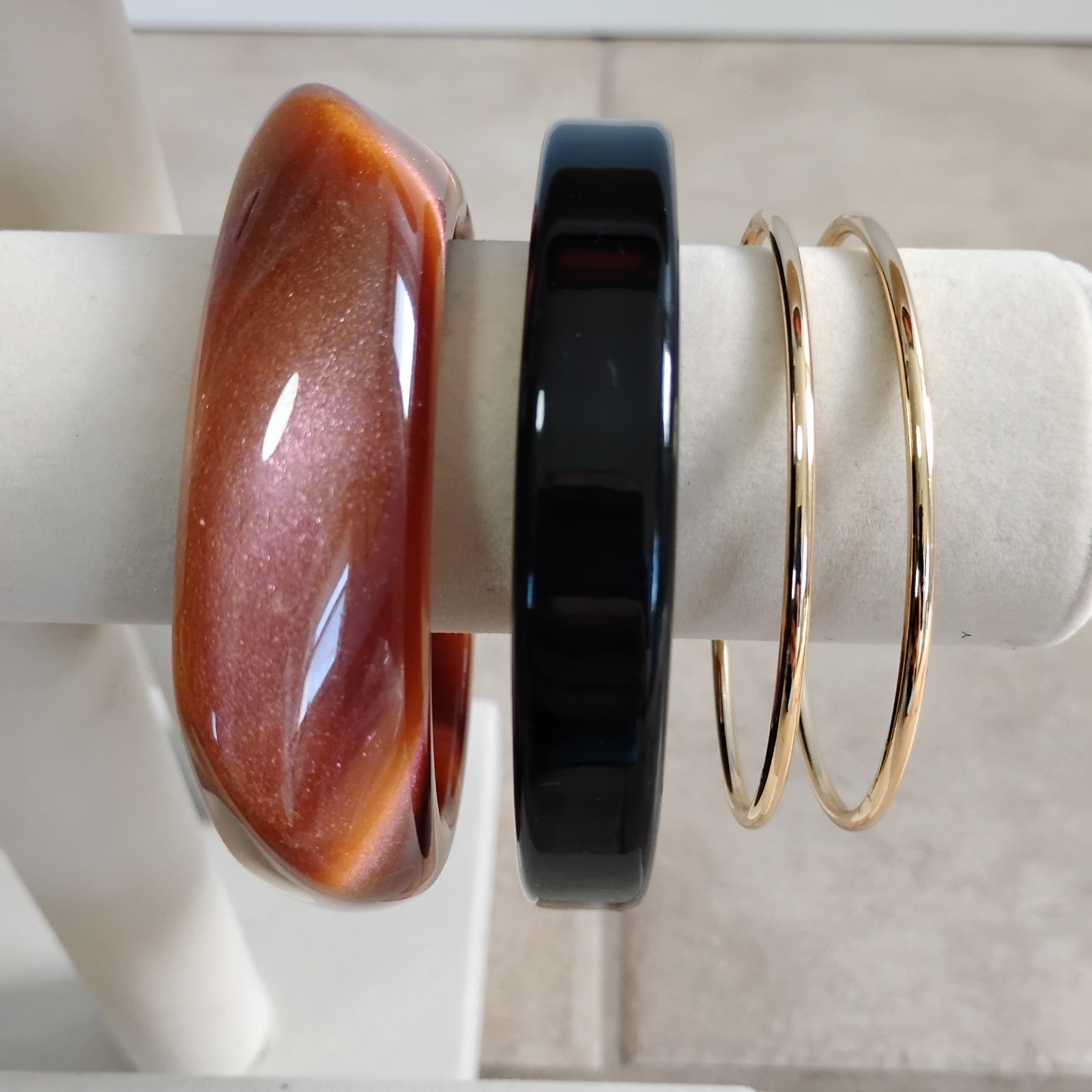 Cool Copper Tone Black Goldtone NEW Bangle Bracelet Set Sz 8 Metal Plastic