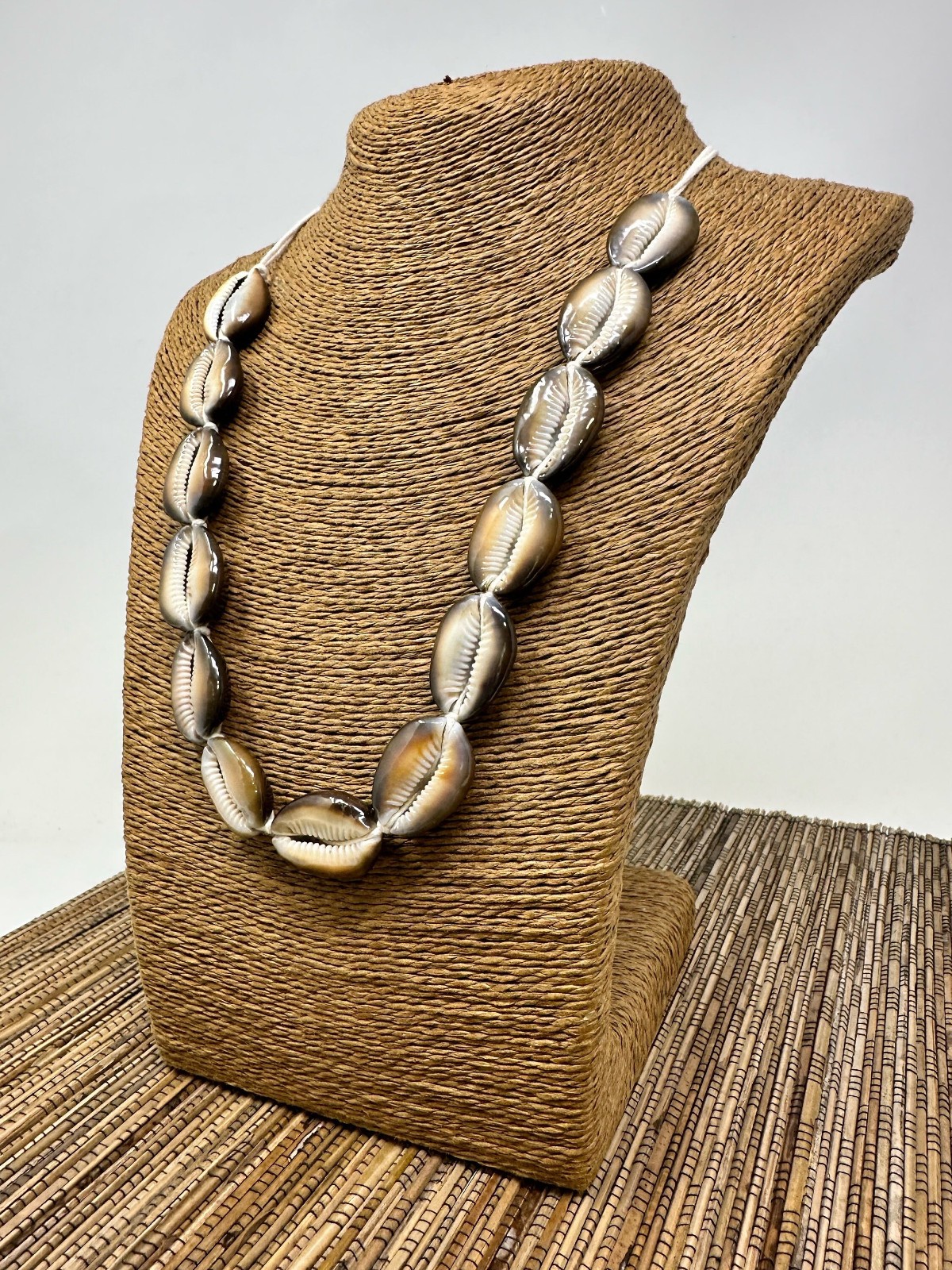 Cowrie Shell Necklace Adjustable 12–24″ Unisex Hawaiian Surfer Choker Natural