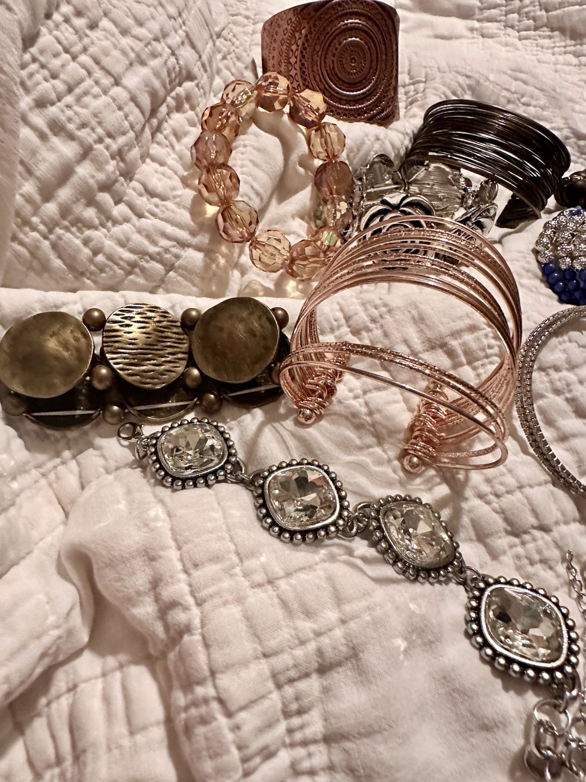 Assorted Multicolor Stackable Fashion Bracelets & Beaded Cuff Bangle. 16 pc