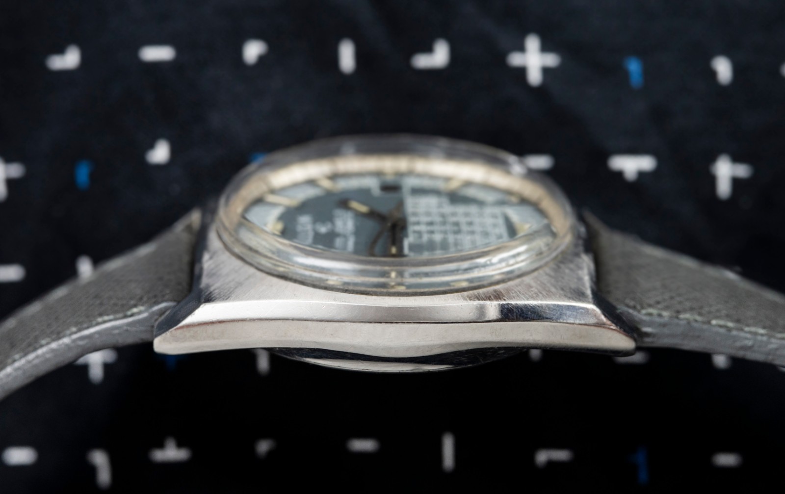 Elgin Calendar Automatic Watch – Full Month Dial – 25 Jewels – Circa 1968-72
