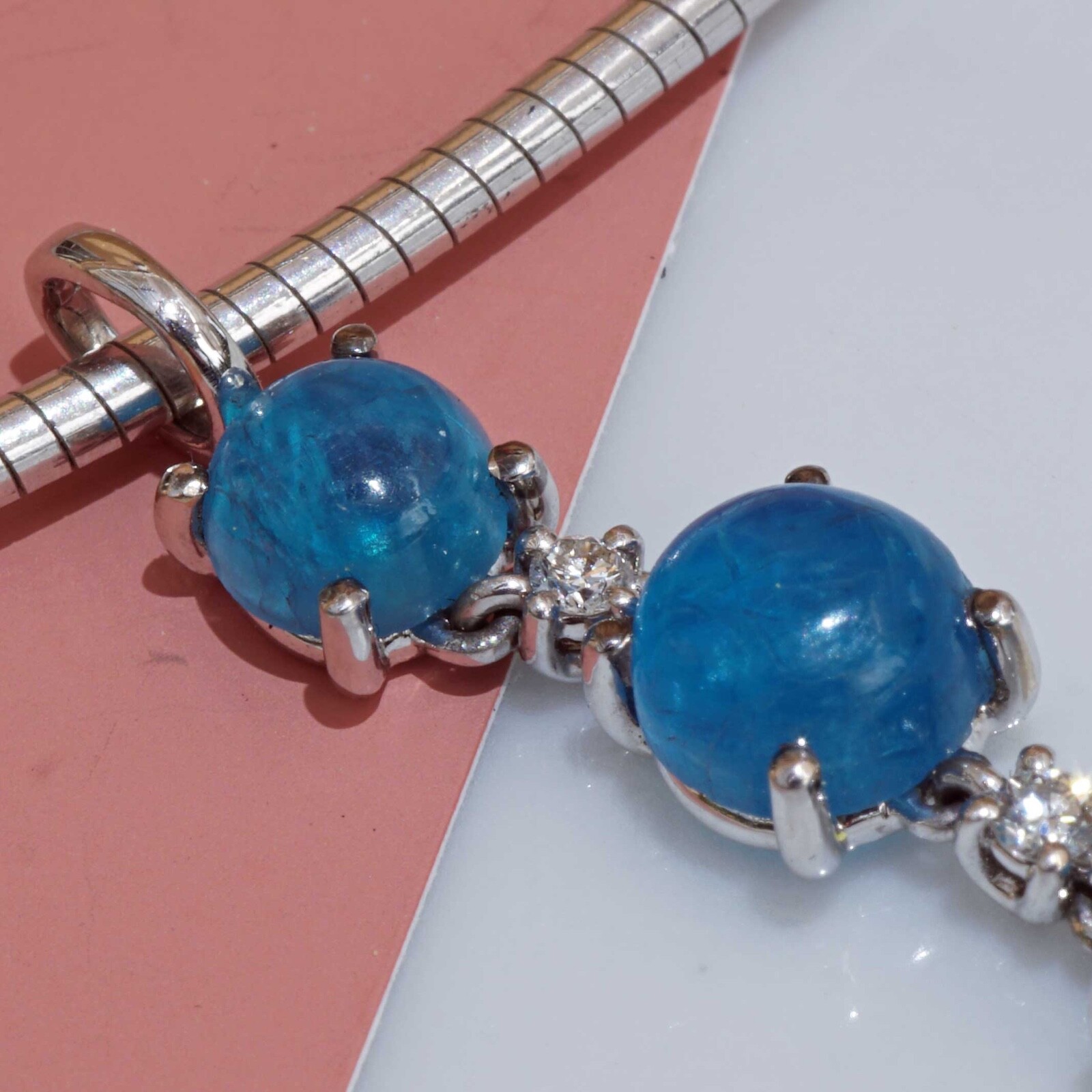 Apatite Brilliant Pendant 750 White Gold…the Fun Color NEON BLUE Total approx. 3.7