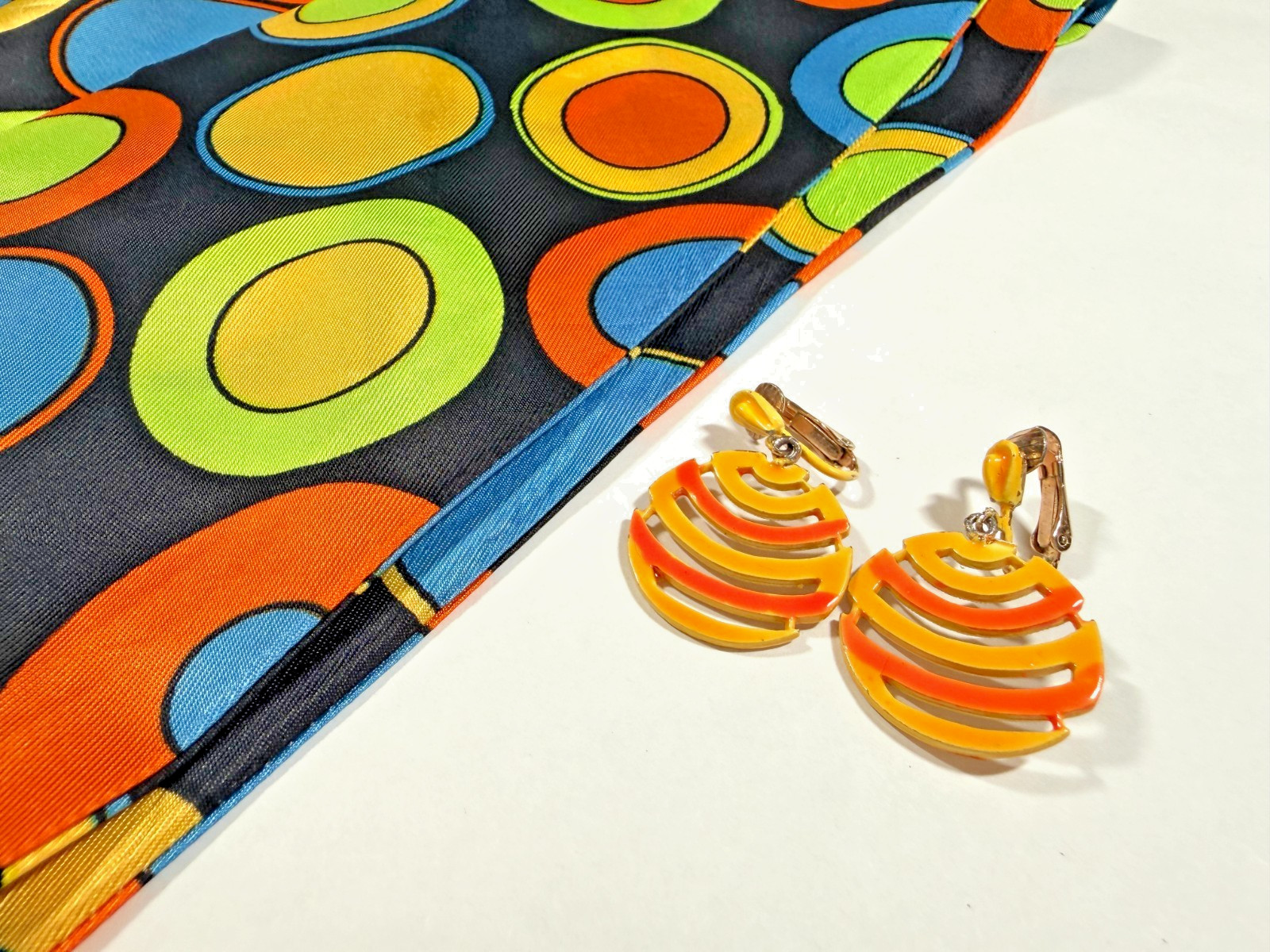 VTG 1970s Mod Psychedelic Hair Scarf & Earring Set Circles Polyester Estate Find