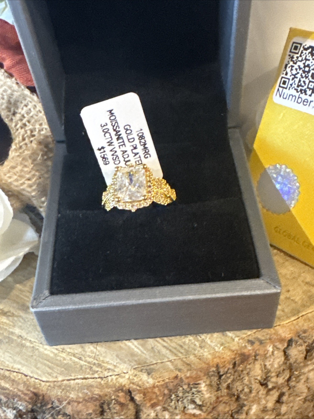 Moissanite adjustable adjustable GOLD RING 3oct Size 4 Beautiful!