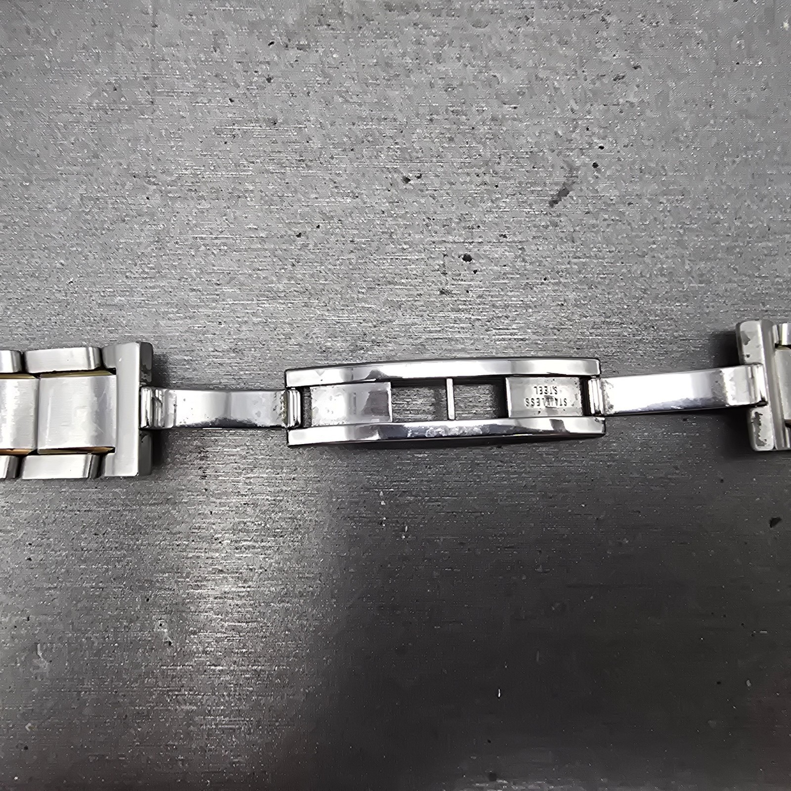 Movado Museum Bracelet 18mm Two Tone Stainless Steel Butterfly Clasp 85-G1-885