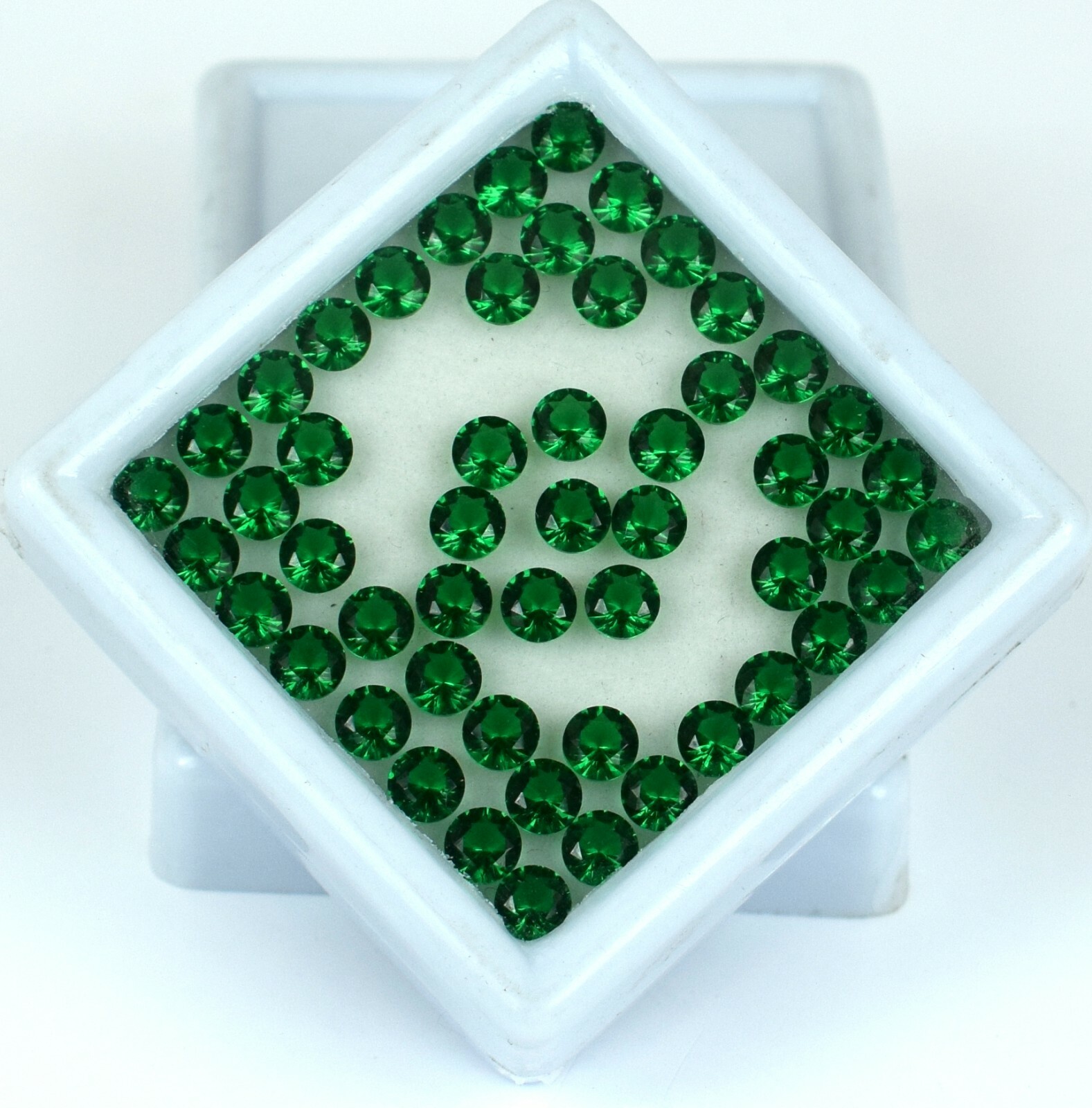 Treated Emerald Gemstone 50 Pcs Lot Natural 10.20 C/3mm Round Certified