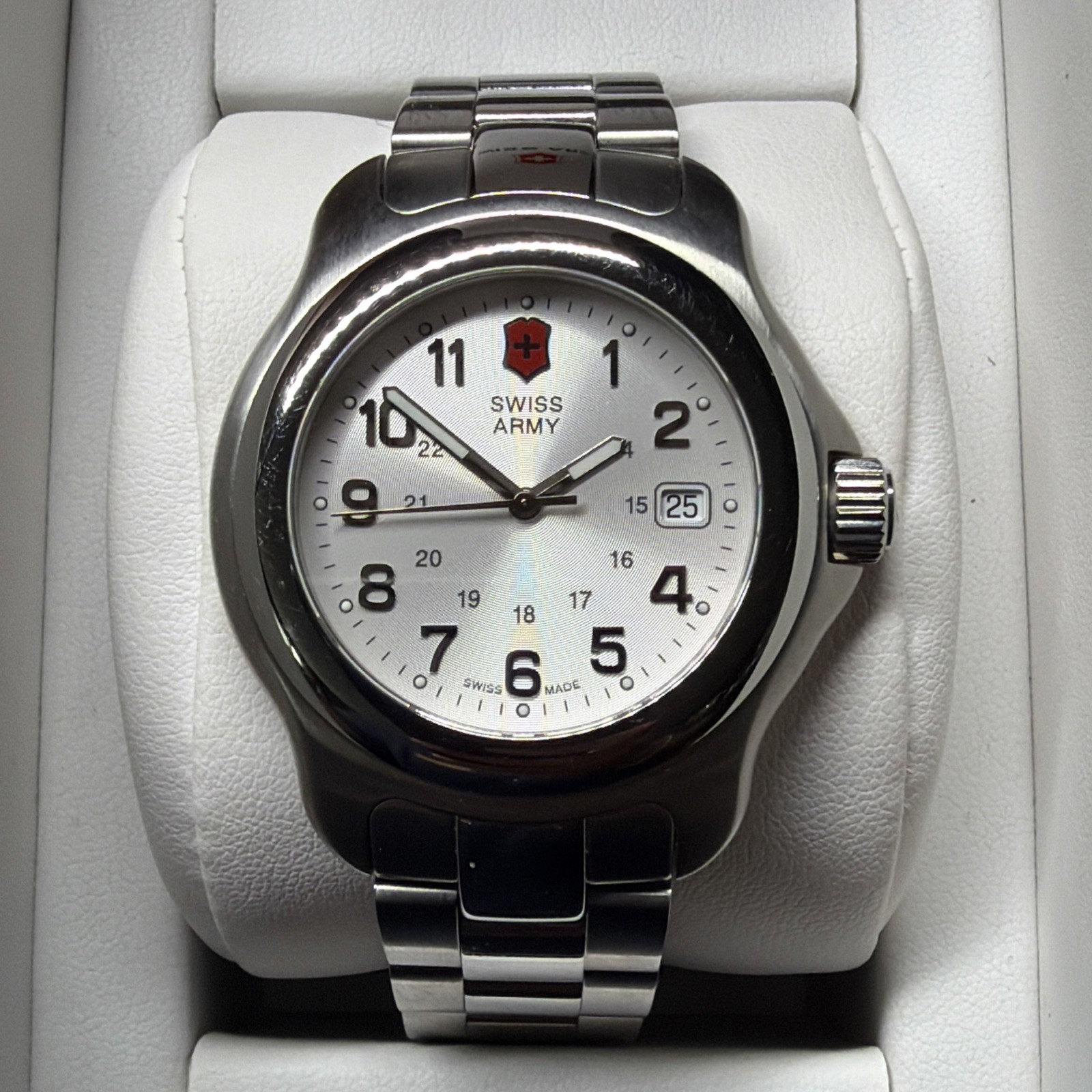 Victorinox Swiss Army Mens Classic OFFICERS 1884 Silver Dial Stainless 42mm READ