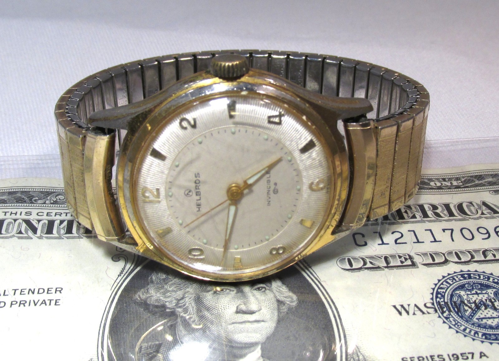 Vintage Helbros Invincible 1950’s Waterproof Men’s Wristwatch RUNS ETC11008